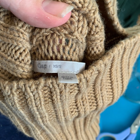 GAP Oversized Pullover - Picture 2 of 7